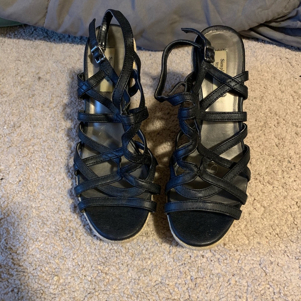 Simply Vera Wang wedges